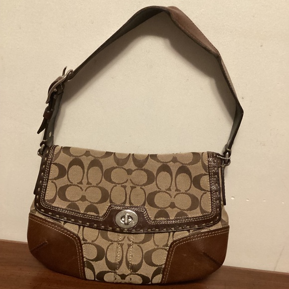 COACH SHOULDER BAG VINTAGE SZ S - Picture 1 of 12